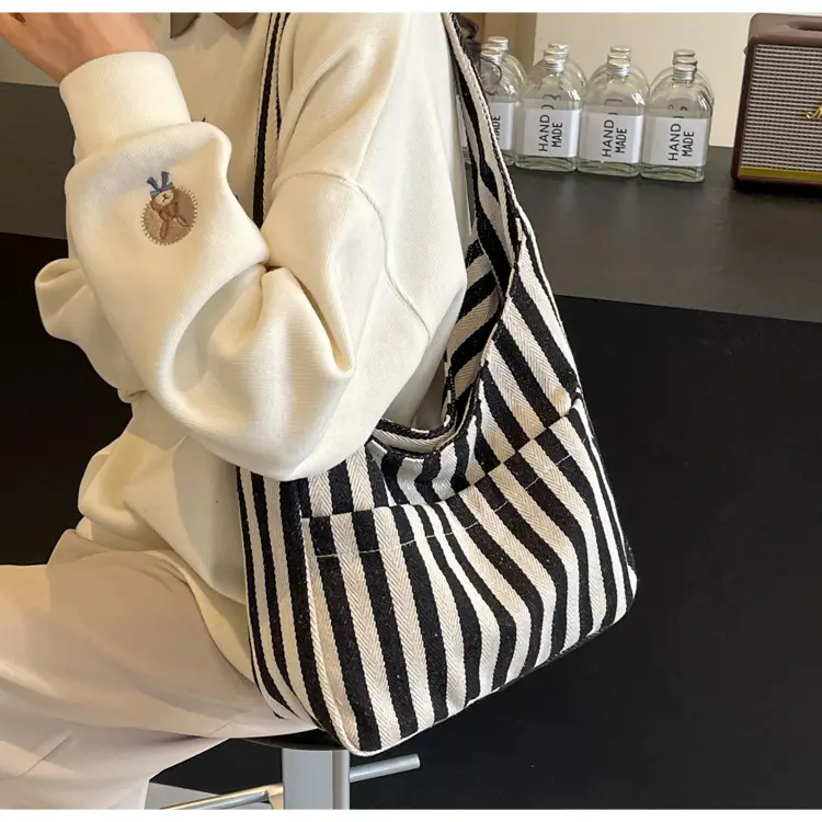 Women Striped Canvas Bucket Bag Red White 2024 Spring — feature 17