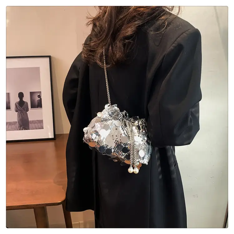 Women's 2024 Sequin Evening Bag with Chain Strap — feature 17