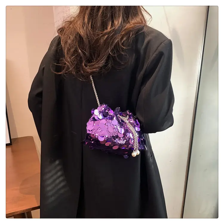 Women's 2024 Sequin Evening Bag with Chain Strap — feature 21