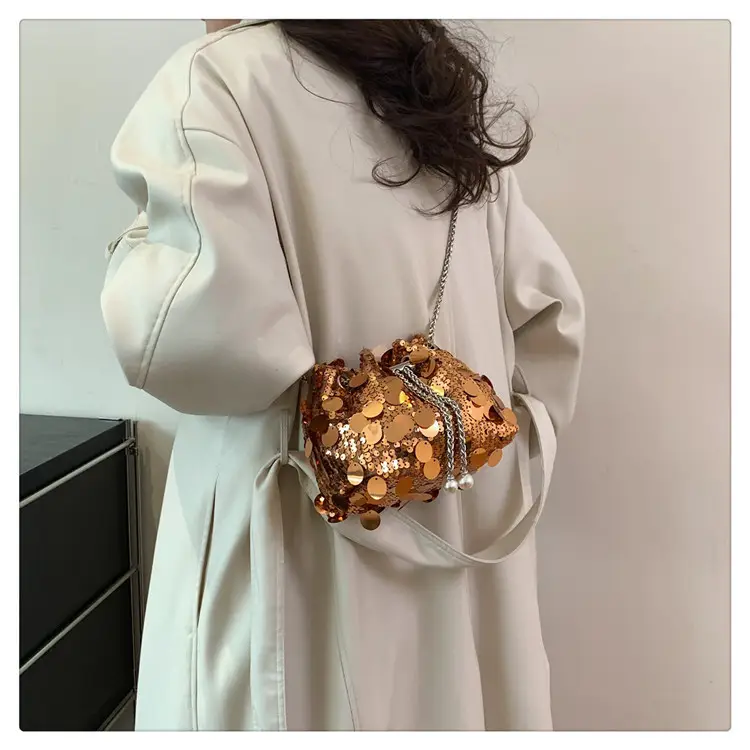 Women's 2024 Sequin Evening Bag with Chain Strap — feature 31