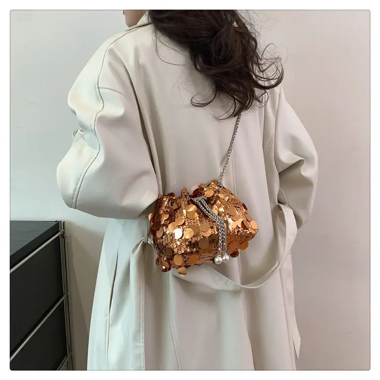 Women's 2024 Sequin Evening Bag with Chain Strap — feature 32