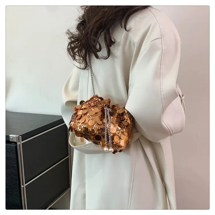 Women's 2024 Sequin Evening Bag with Chain Strap — feature 33