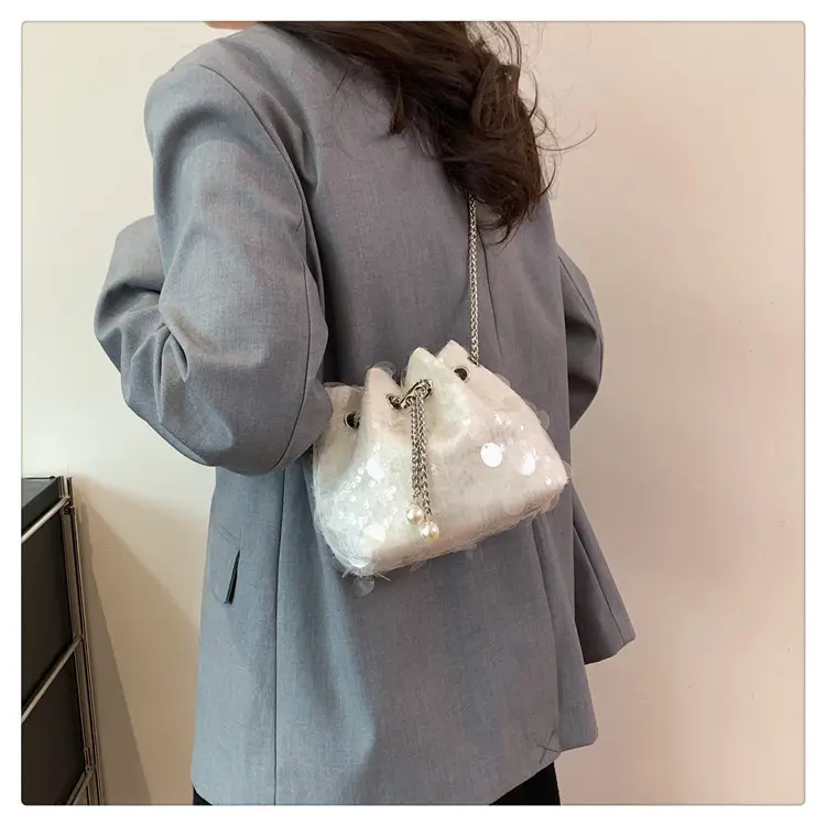 Women's 2024 Sequin Evening Bag with Chain Strap — feature 38
