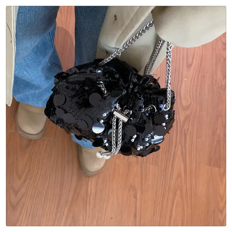 Women's 2024 Sequin Evening Bag with Chain Strap — feature 42