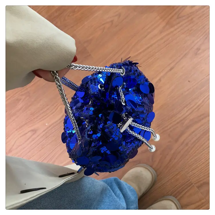 Women's 2024 Sequin Evening Bag with Chain Strap — feature 43