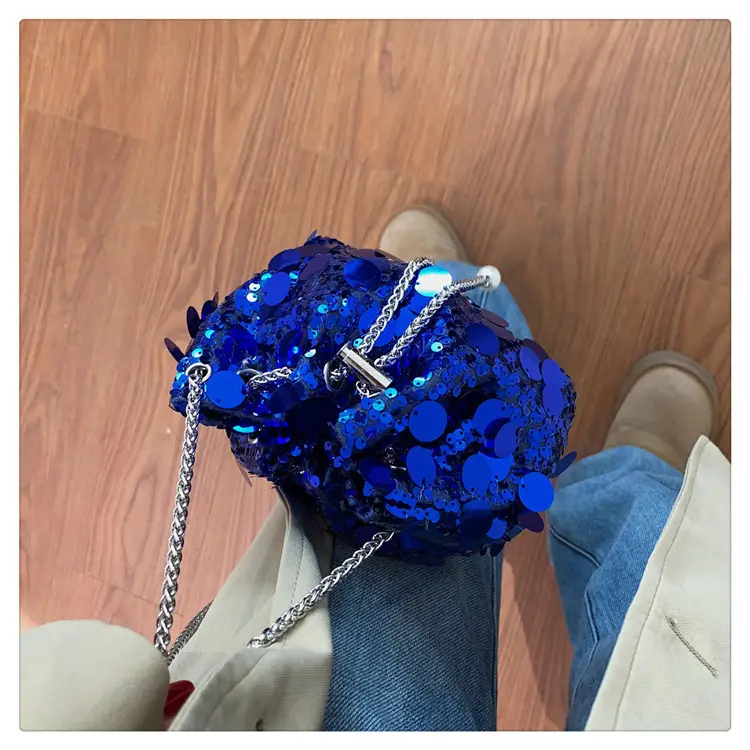 Women's 2024 Sequin Evening Bag with Chain Strap — feature 44