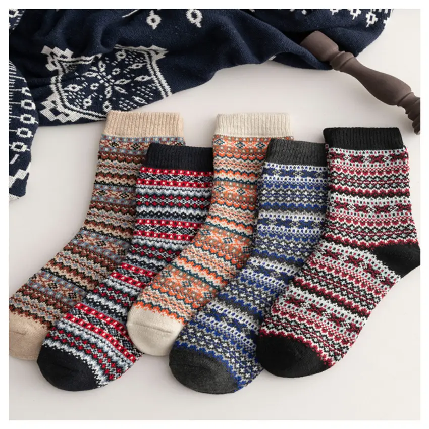 Socks for Men in Winter Fleece-Lined and Thickeneded Warm Terry Socks Ethnic Style Men's Mid-Calf Socks Cotton Socks Casual Wholesale