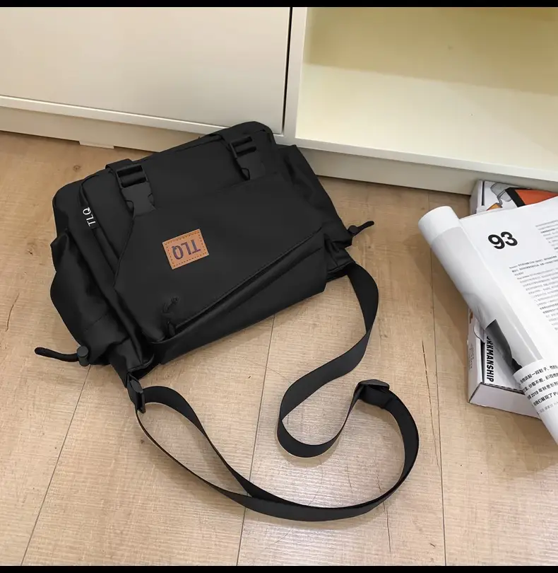 2026 Men's Black Water-Resistant Shoulder Bag — feature 10