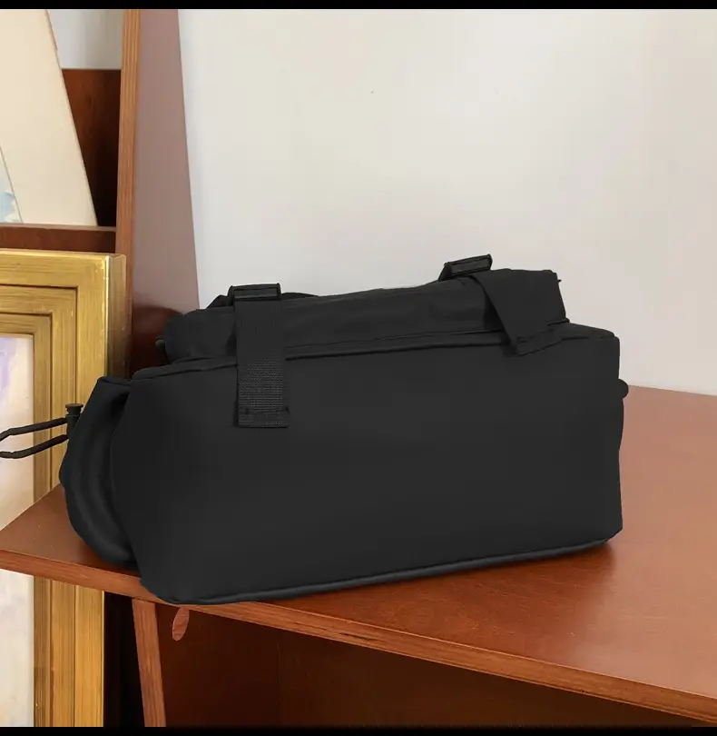 2026 Men's Black Water-Resistant Shoulder Bag — feature 15