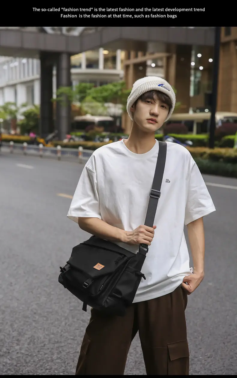2026 Men's Black Water-Resistant Shoulder Bag — feature 23