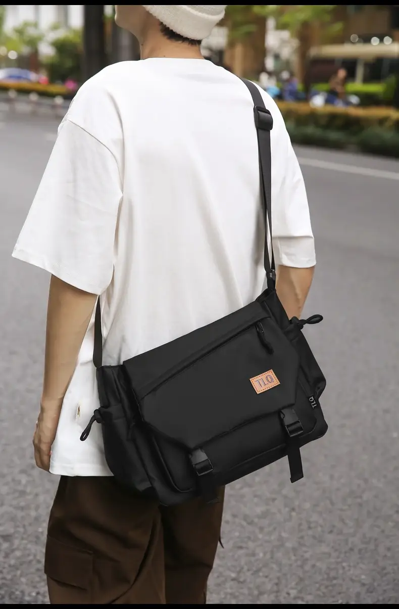 2026 Men's Black Water-Resistant Shoulder Bag — feature 25