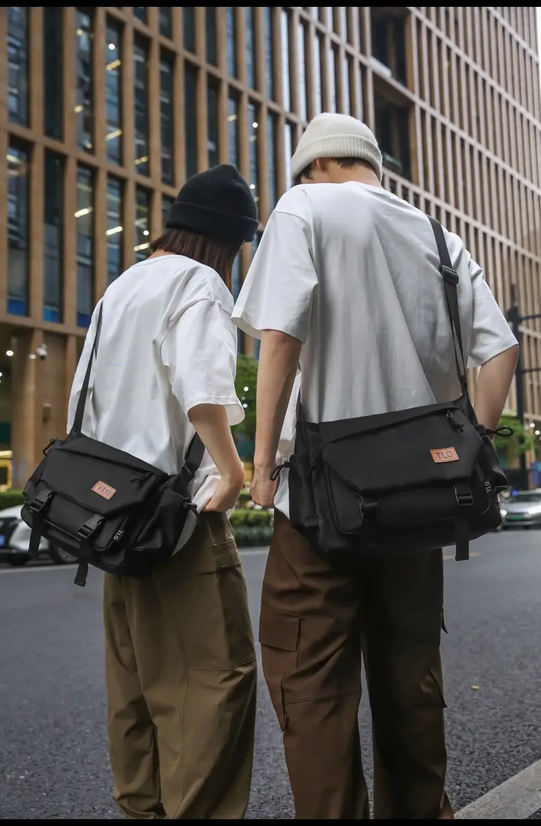 2026 Men's Black Water-Resistant Shoulder Bag — feature 27