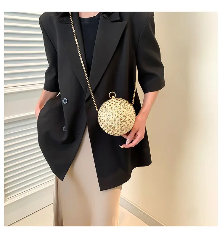 Women Sequin Chain Crossbody Bag Small Elegant Evening Party Bag — feature 23