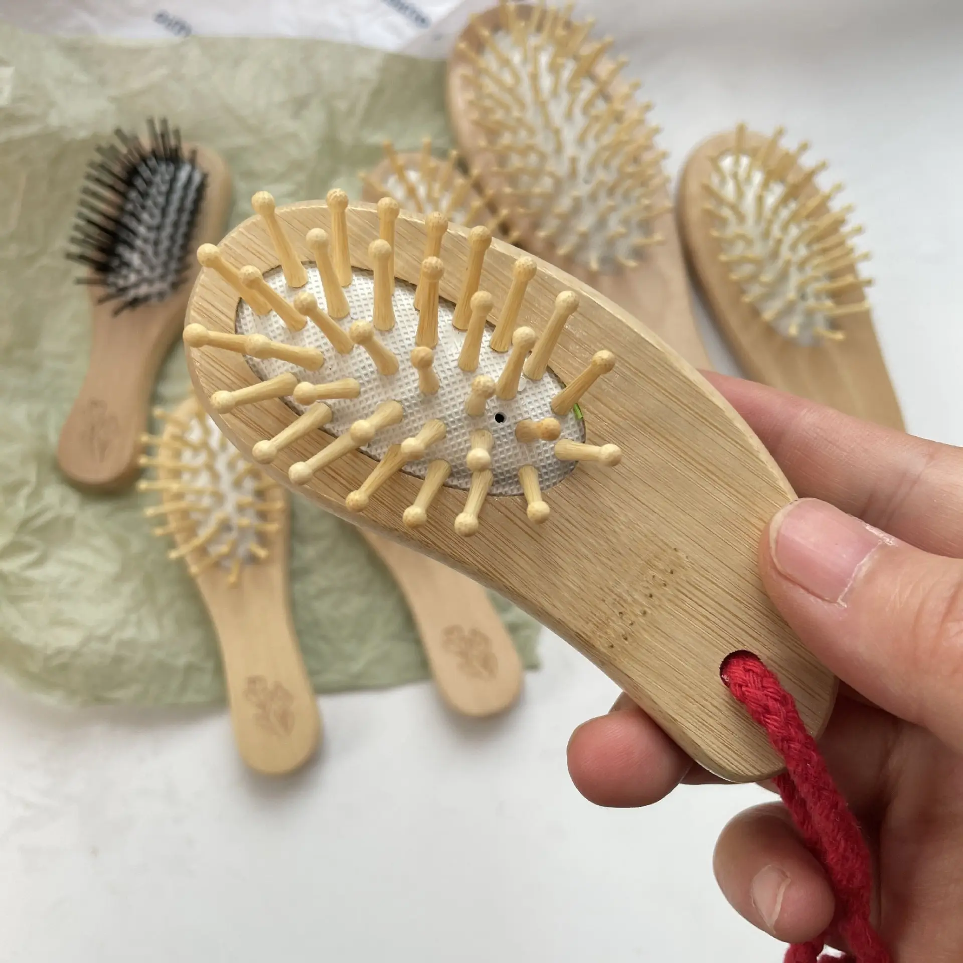 Portable Air Cushion Hair Brush for Scalp Massage Anti-Knotting Lotus Travel Home Wooden Comb BH411 — feature 13
