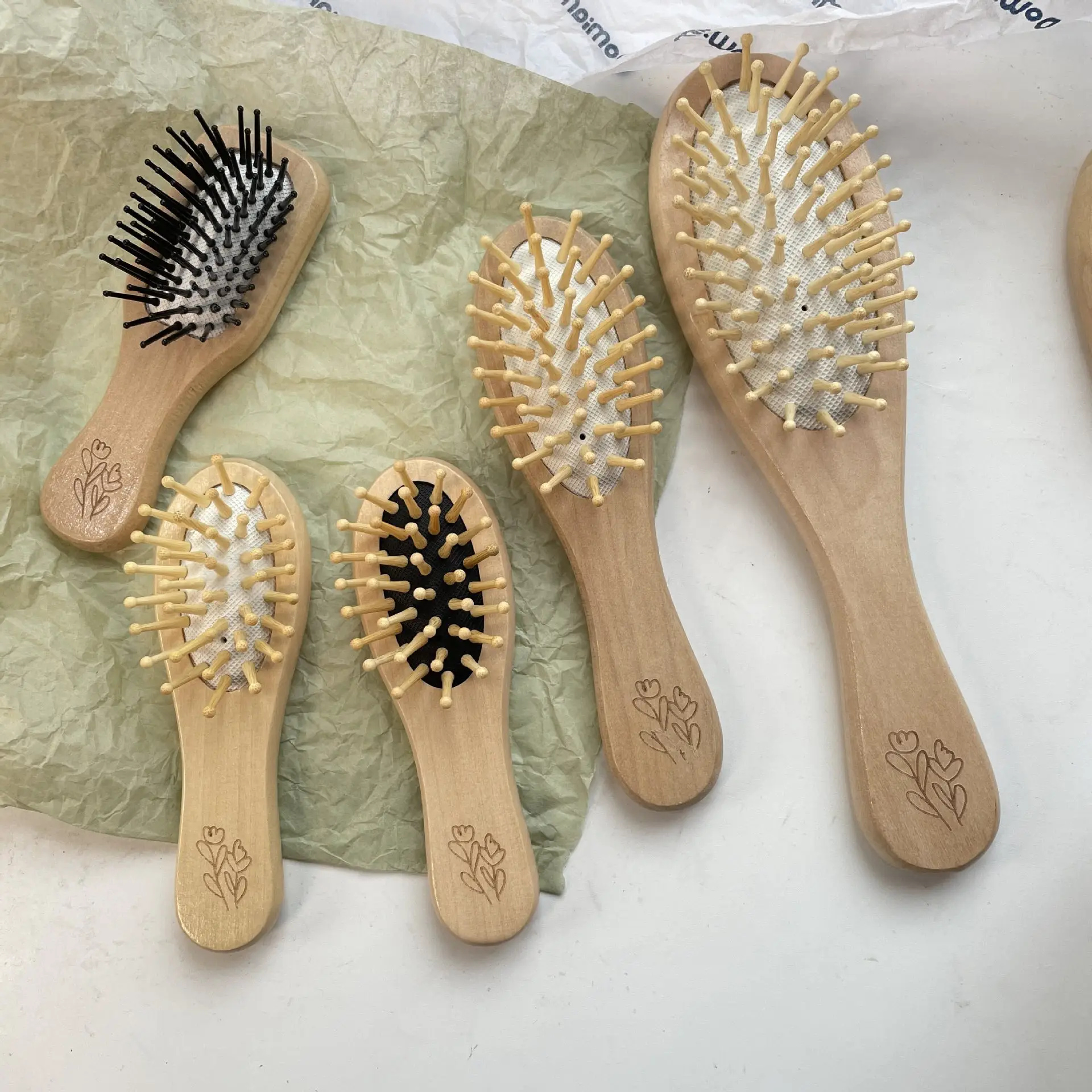Portable Air Cushion Hair Brush for Scalp Massage Anti-Knotting Lotus Travel Home Wooden Comb BH411 — feature 9