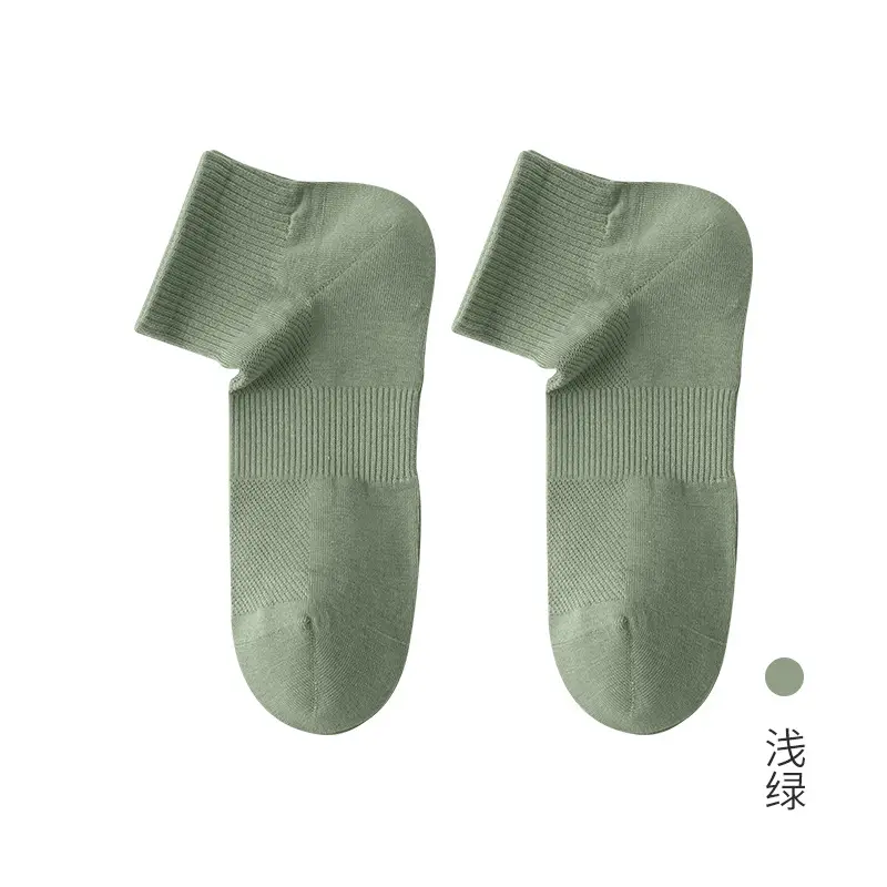 Men's Short Socks, Summer Thin Mesh Breathable Socks, Casual Versatile Anti-Pilling Sports Socks, Antibacterial and Odor-Resistant