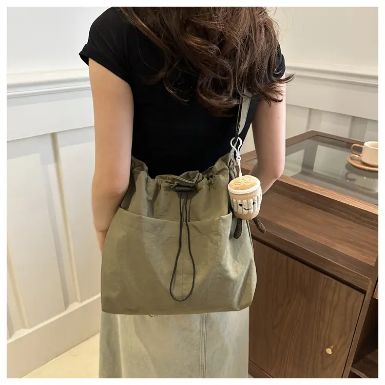 Women's Large Capacity Drawstring Bucket Bag Brown — feature 11