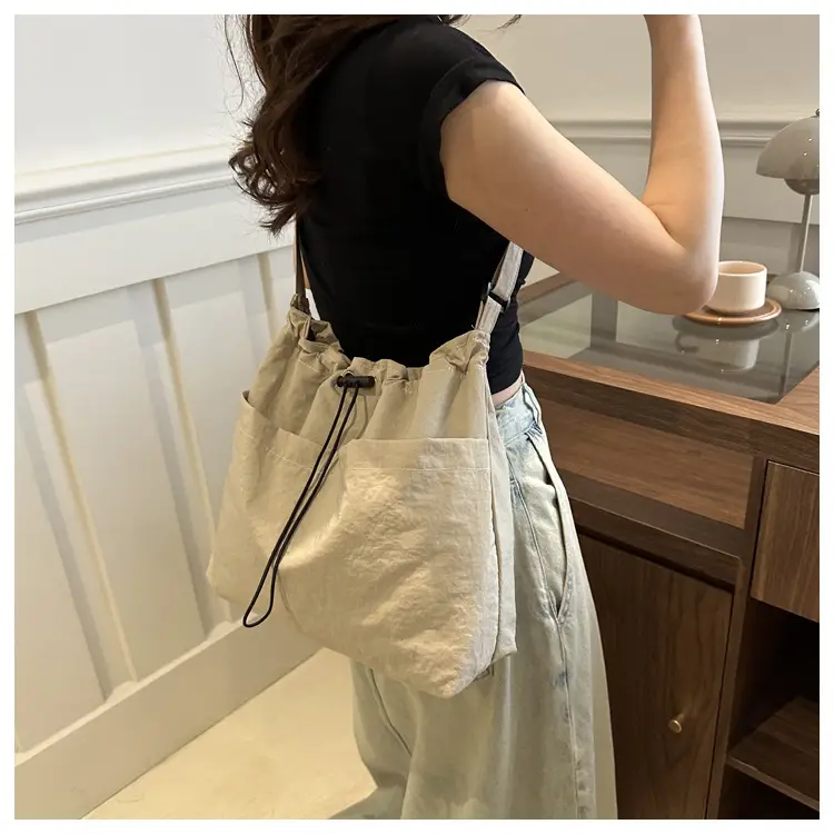 Women's Large Capacity Drawstring Bucket Bag Brown — feature 14