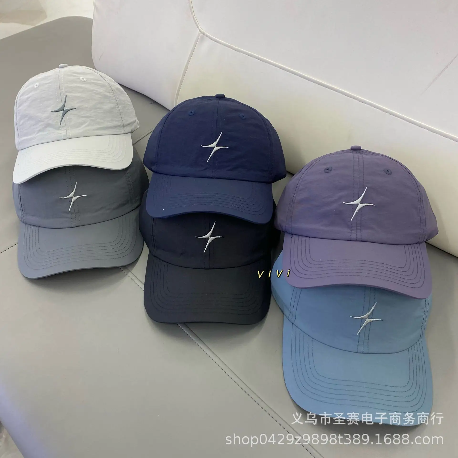 Women Black V-Style Baseball Cap with Star Embroidery — feature 2