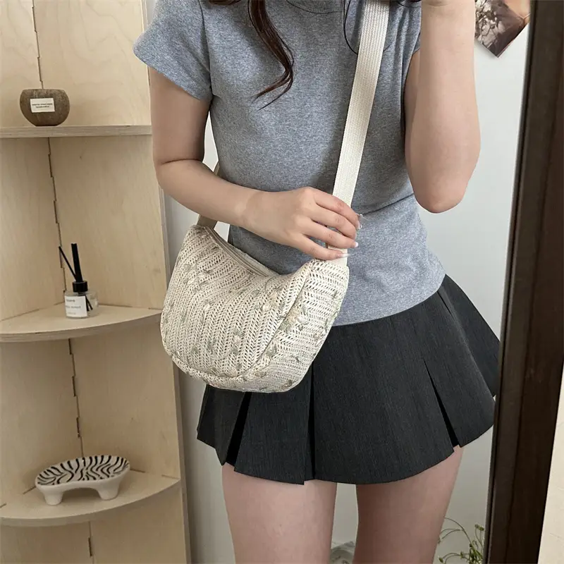 Vintage Straw Saddle Shoulder Bag for Women 2024 - Image 4