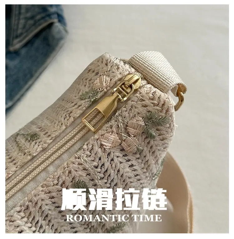 Vintage Straw Saddle Shoulder Bag for Women 2024 — feature 5