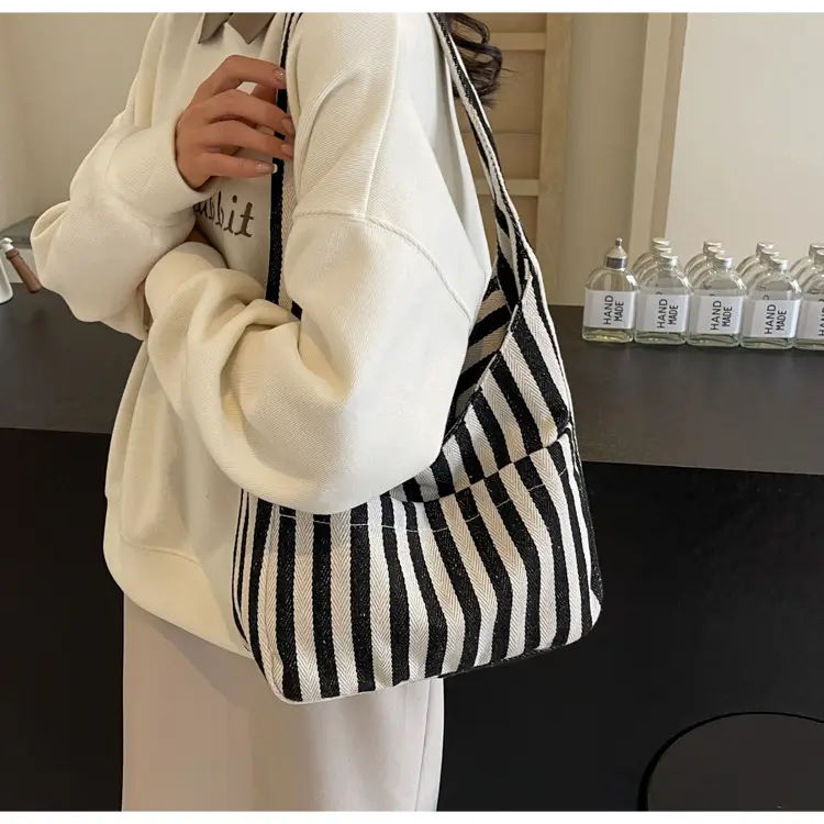 Striped Casual Shoulder Bag 2024 Spring New — feature 13