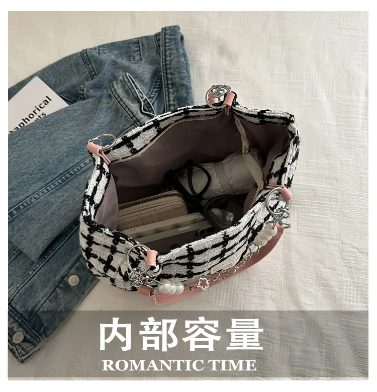 Women Checkered Plaid Handheld Tote Bag Black White — feature 3