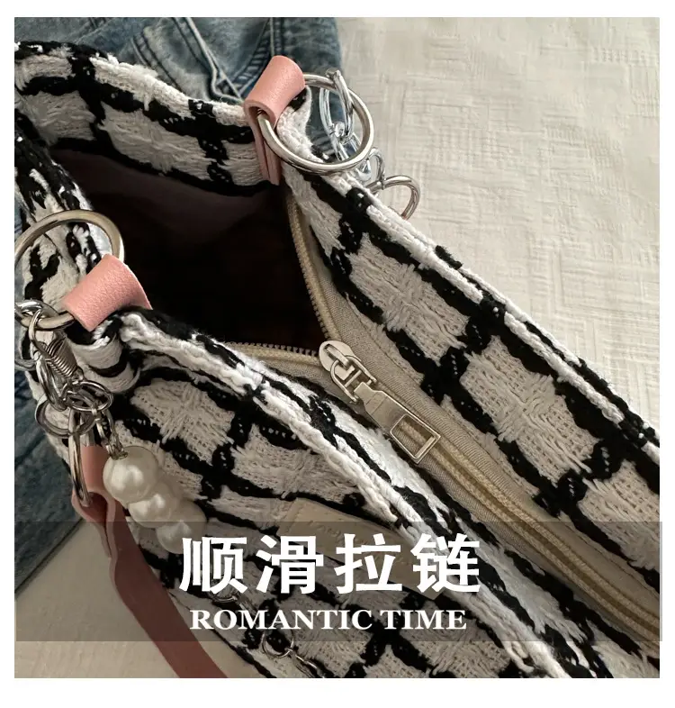 Women Checkered Plaid Handheld Tote Bag Black White — feature 6