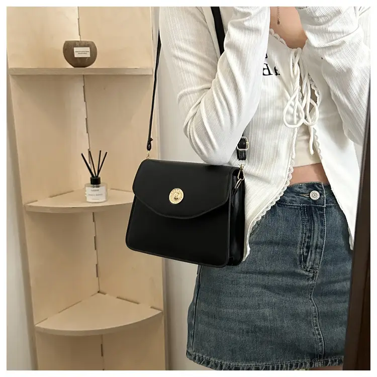 Black Square Shoulder Bag for Women 2024 β feature 15