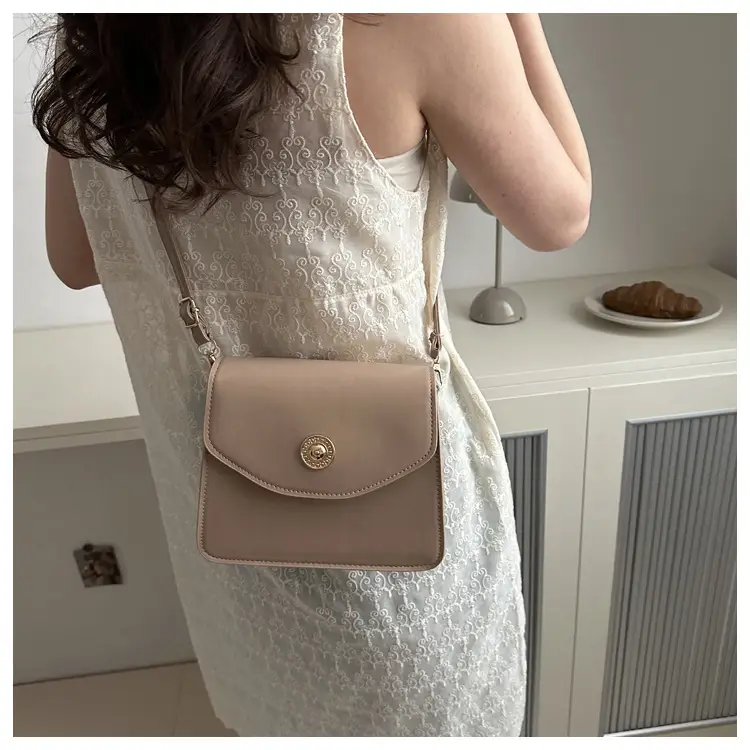 Black Square Shoulder Bag for Women 2024 β feature 7