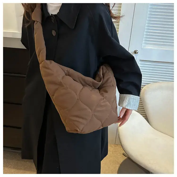 Vintage Pleated Shoulder Bag for Women Spring Summer Crossbody — feature 16