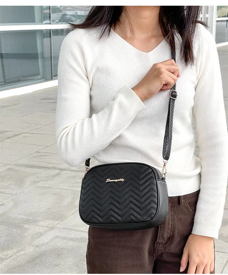 Black Quilted Cameral Bag for Women Crossbody Shoulder — feature 13