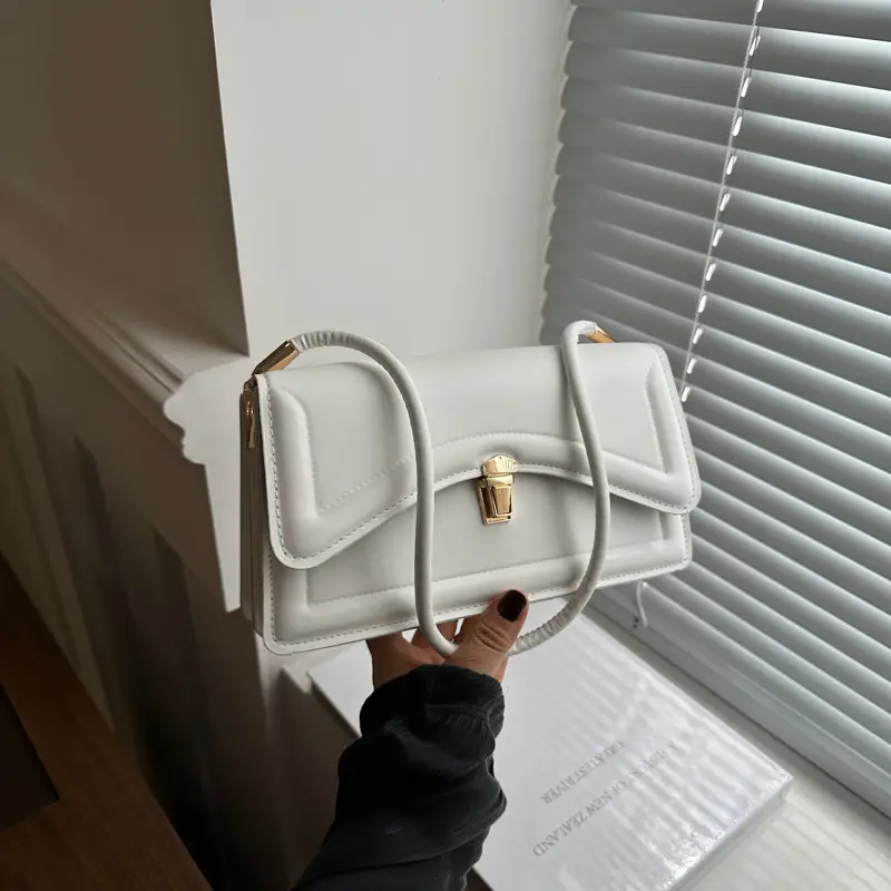 Elegant Green Lock Shoulder Bag for Women 2024 Spring - Image 9