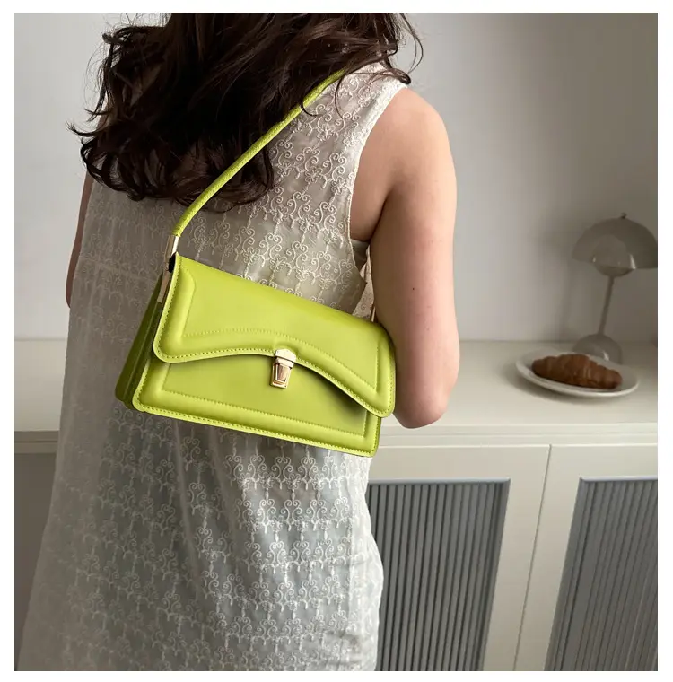 Elegant Green Lock Shoulder Bag for Women 2024 Spring — feature 11
