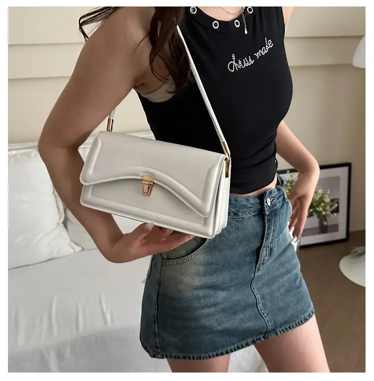 Elegant Green Lock Shoulder Bag for Women 2024 Spring — feature 15