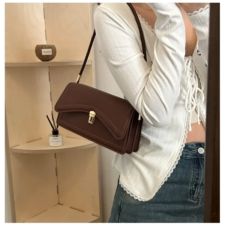 Elegant Green Lock Shoulder Bag for Women 2024 Spring — feature 20