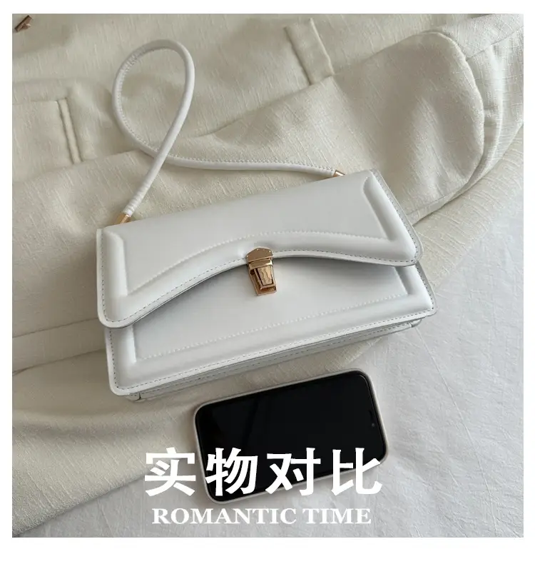 Elegant Green Lock Shoulder Bag for Women 2024 Spring — feature 3