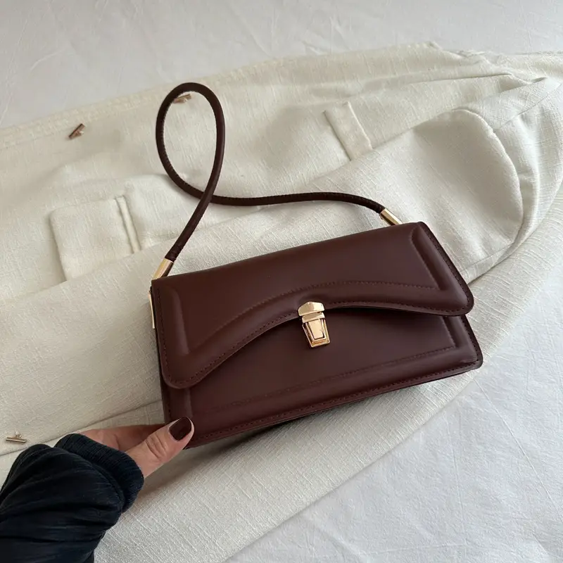 Elegant Green Lock Shoulder Bag for Women 2024 Spring - Image 4