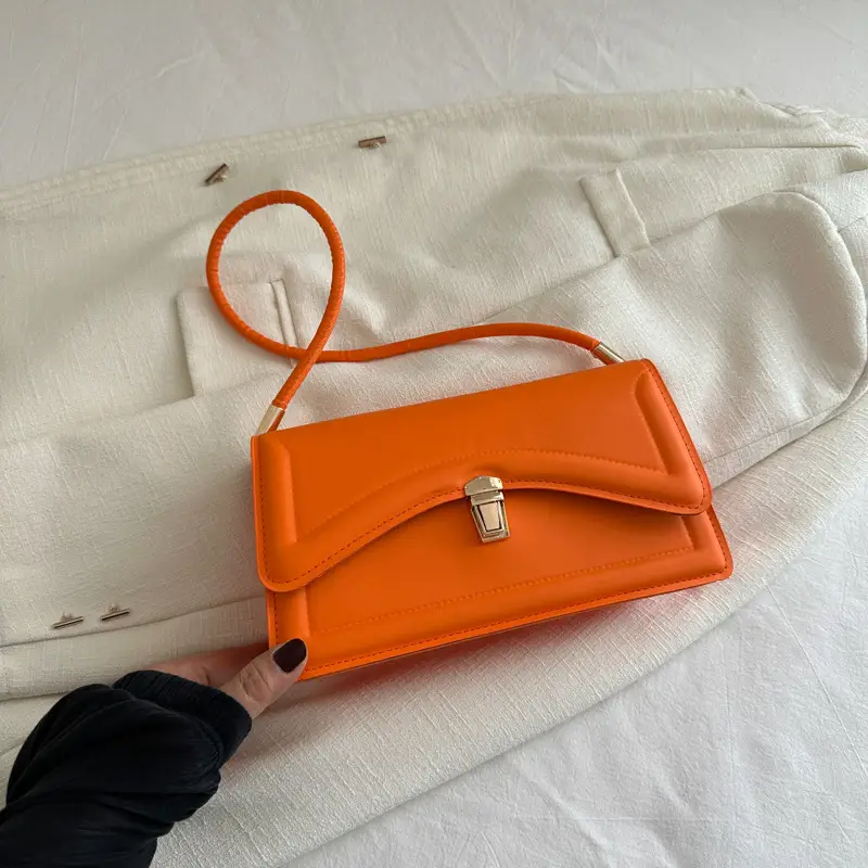 Elegant Green Lock Shoulder Bag for Women 2024 Spring - Image 5