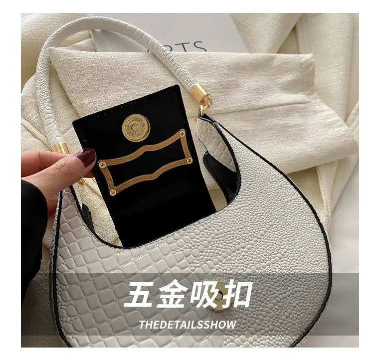 Women's Crocodile Pattern Shoulder Bag Cream 2024 — feature 6