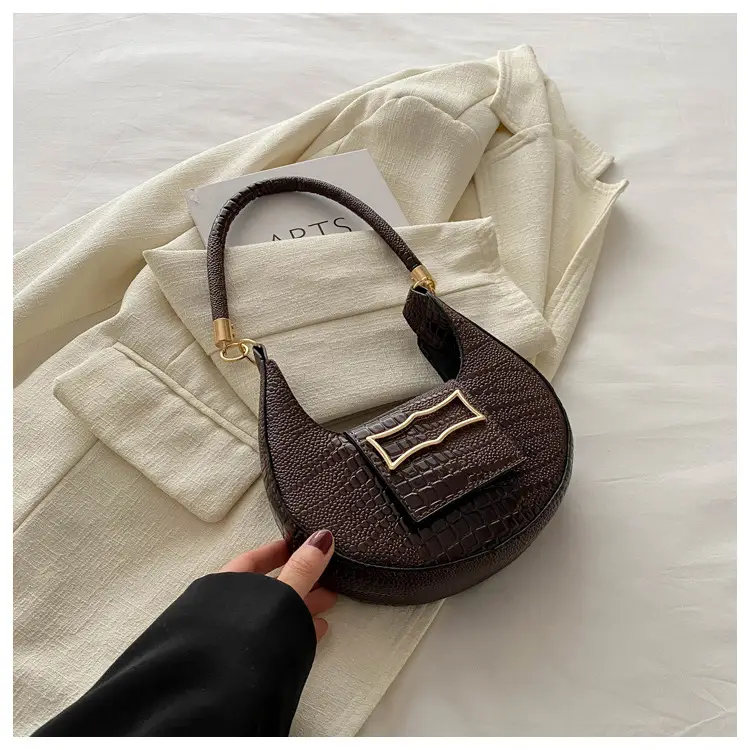 Women's Crocodile Pattern Shoulder Bag Cream 2024 - Image 5