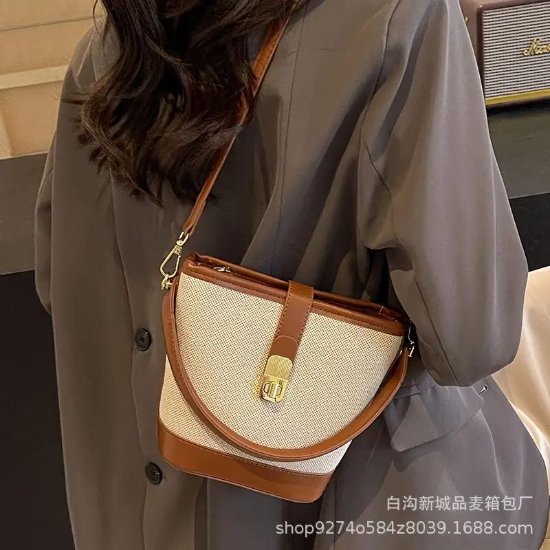 Women French Niche Shoulder Bag Brown Beige 2026 - Image 6