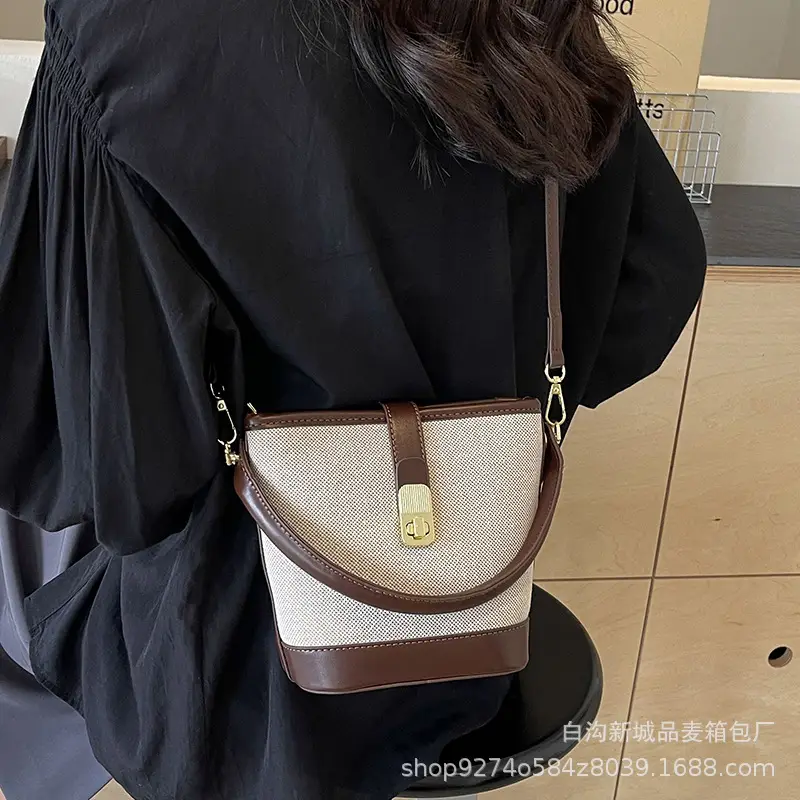 Women French Niche Shoulder Bag Brown Beige 2026 - Image 7