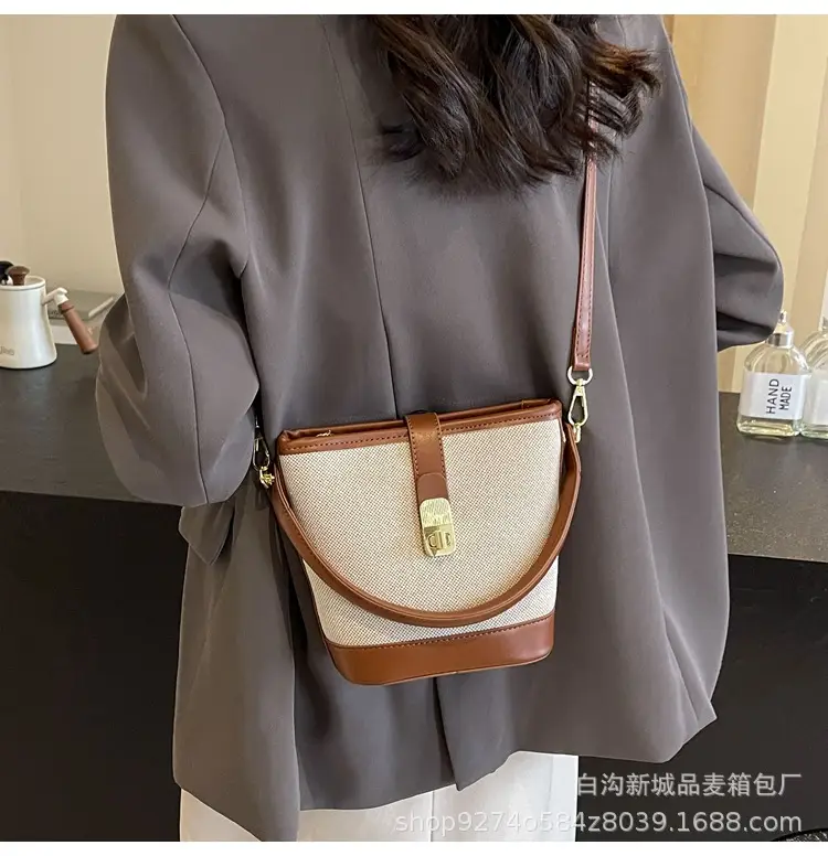 Women French Niche Shoulder Bag Brown Beige 2026 — feature 14