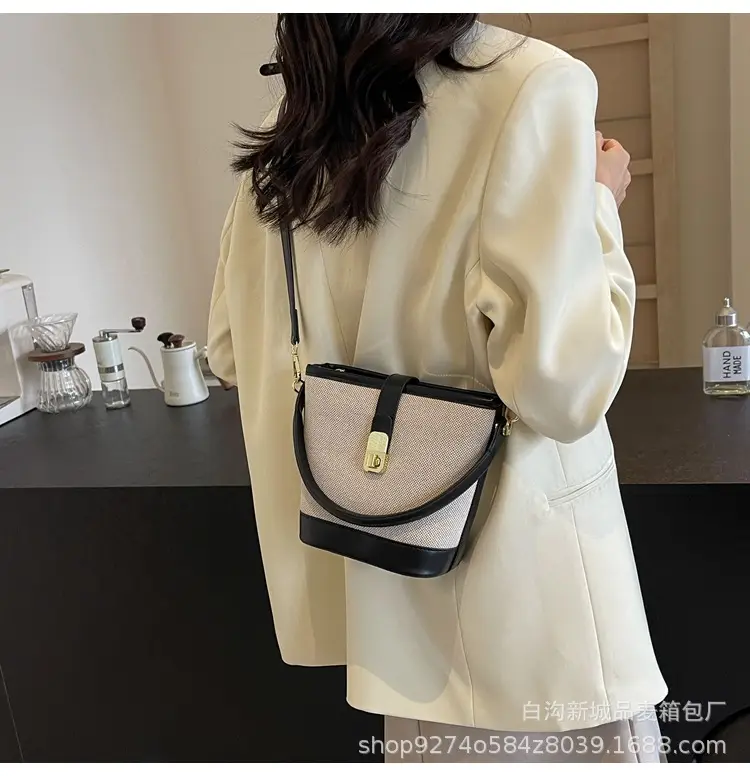 Women French Niche Shoulder Bag Brown Beige 2026 — feature 16