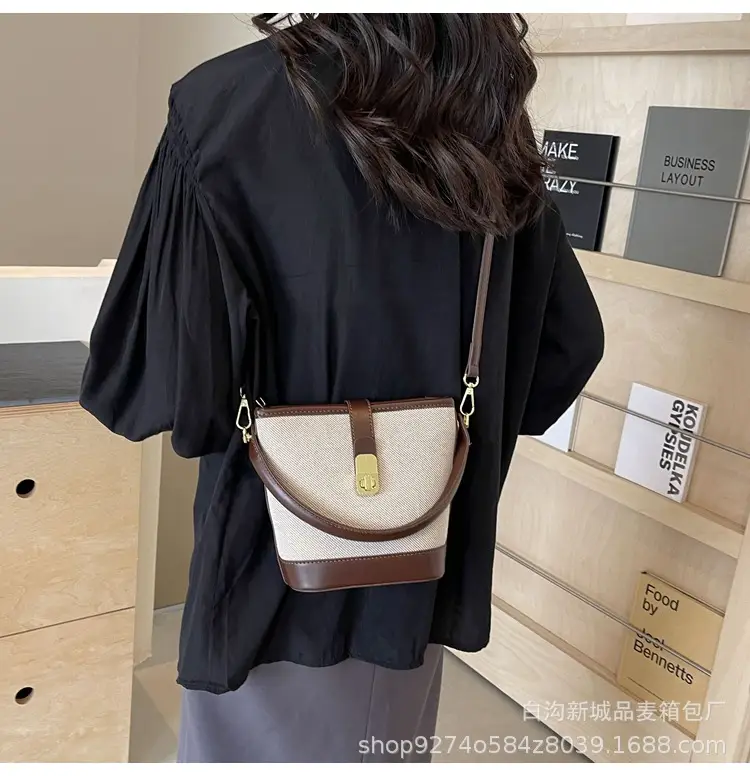 Women French Niche Shoulder Bag Brown Beige 2026 — feature 21