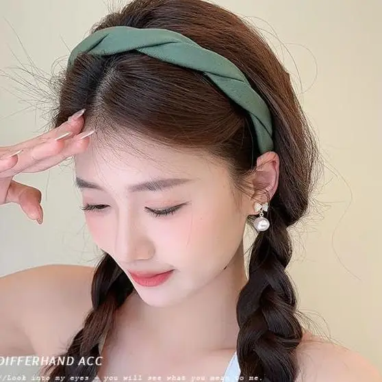 High Cranial Top Headband Women's 2024 New Style Face Washing Non-Slip Headband Wide-brimmed Toothed Pressed Hair Stamp Headwear Simple Hair Bundle