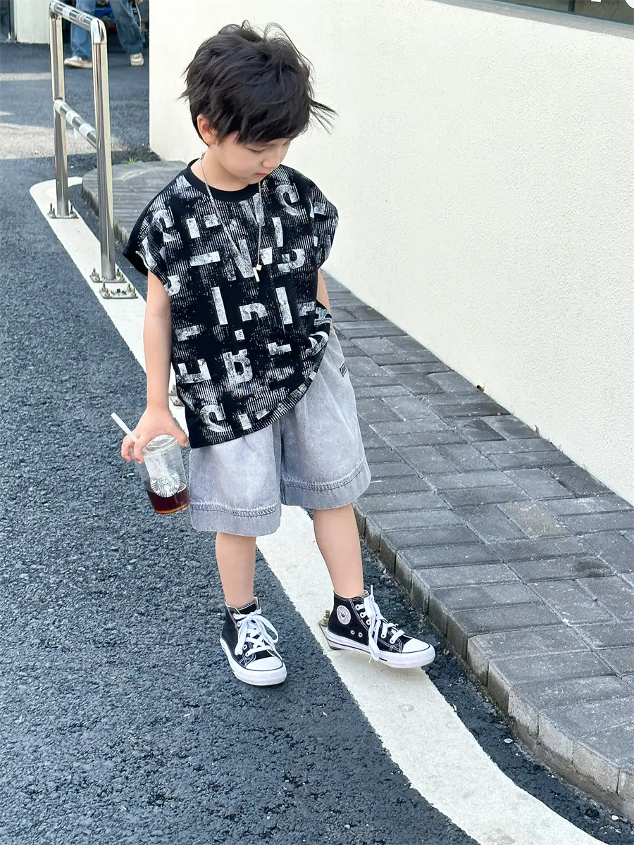 Boys Sleeveless Korean Style T-Shirt 2025 — feature 16