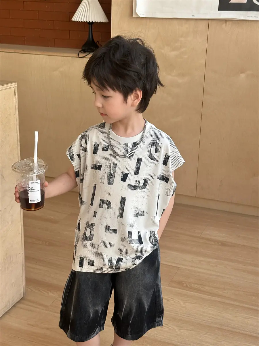 Boys Sleeveless Korean Style T-Shirt 2025 — feature 17