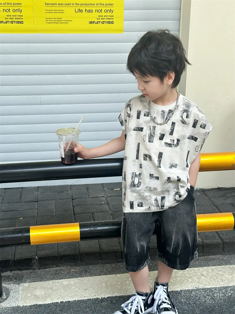 Boys Sleeveless Korean Style T-Shirt 2025 — feature 21